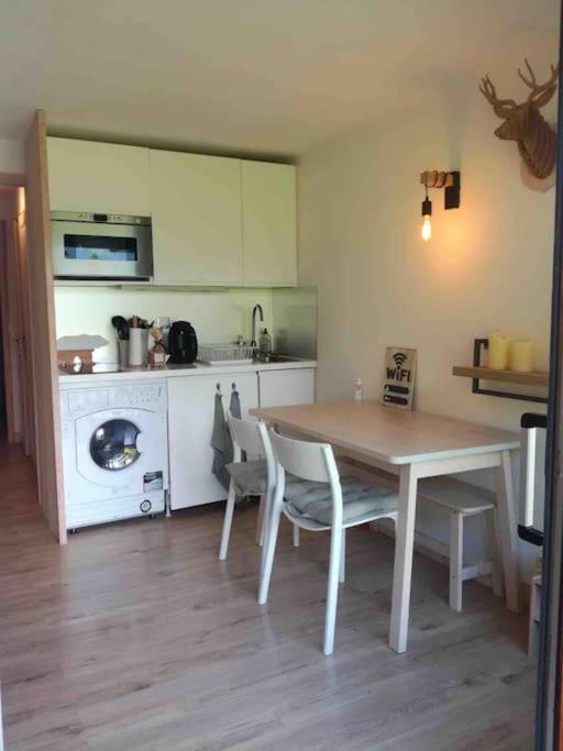 Appartement La Marmotte: Vue Mont Blanc, Terrasse, Parking à Combloux Extérieur photo